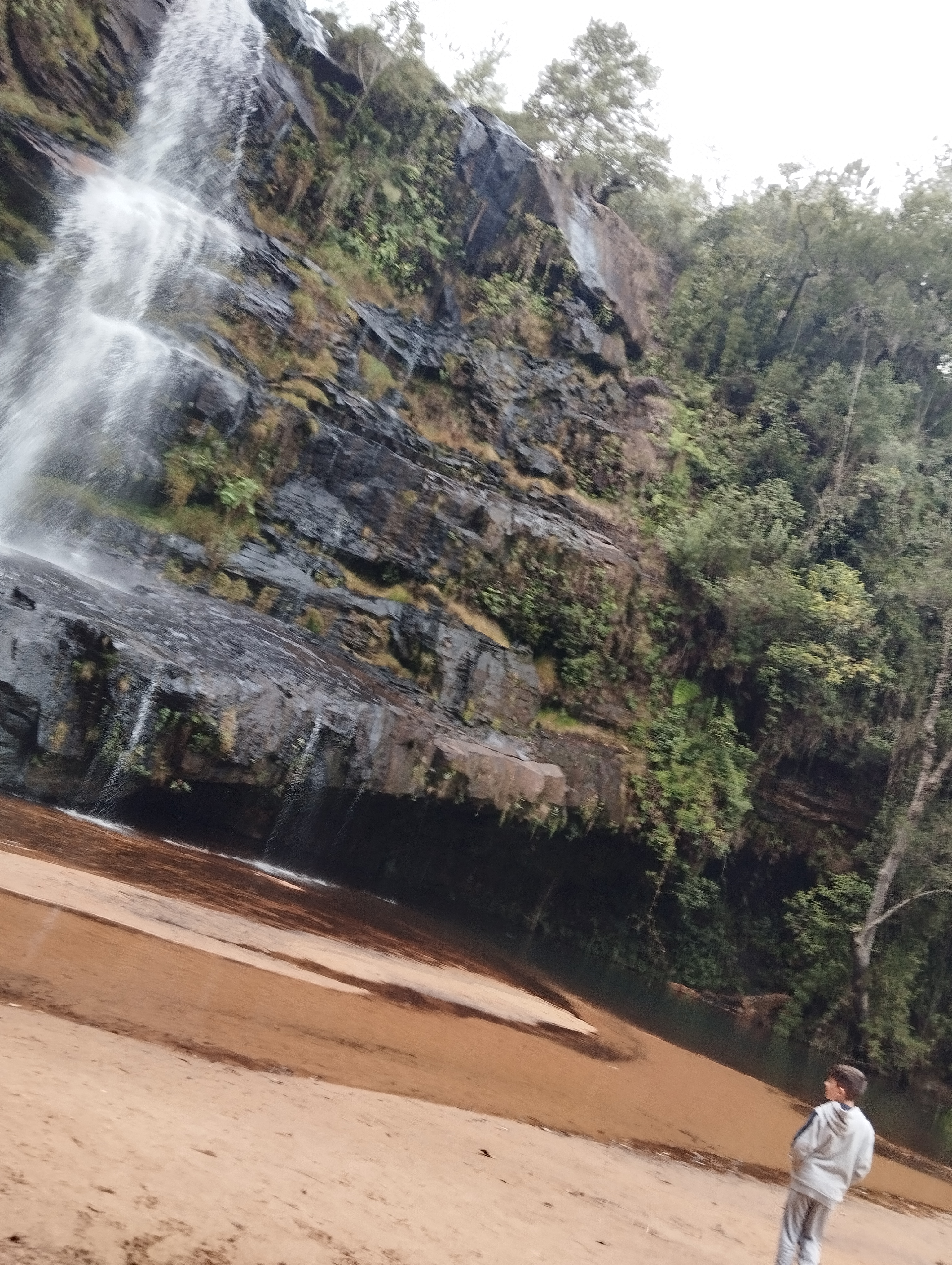 Piscina natural da cachoeira